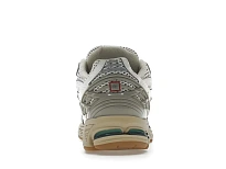 Фото № 4 с приближением к товару «‎New Balance 1906R»