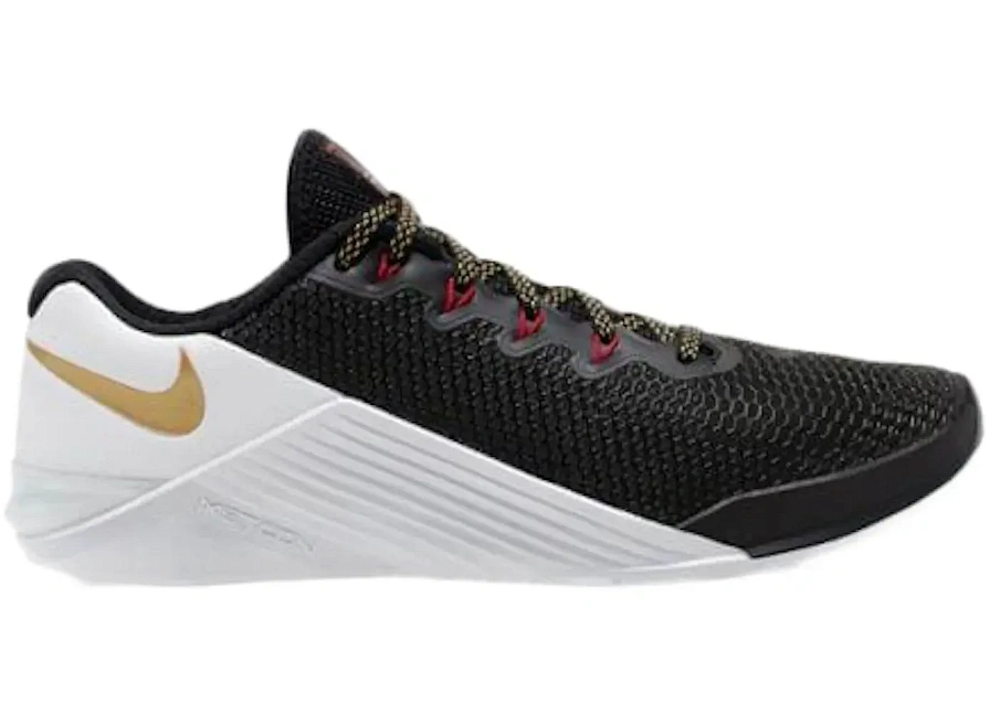 Фото № 1 с приближением к товару «‎Nike Metcon 5 Black Metallic Gold »