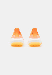 Фото № 2 с приближением к товару «‎Adidas Ultraboost 22»