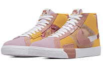 Фото № 3 с приближением к товару «‎Nike SB Zoom Blazer Premium "Paisley" Mid-Top Sneakers PinkYellow»