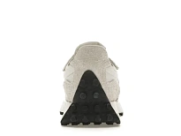 Фото № 4 с приближением к товару «‎New Balance 327»