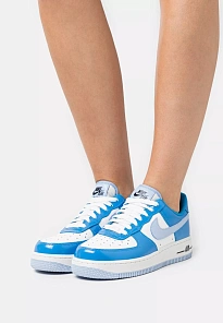 Фото № 1 с приближением к товару «‎WMNS NIKE AIR FORCE 1 07 DP»