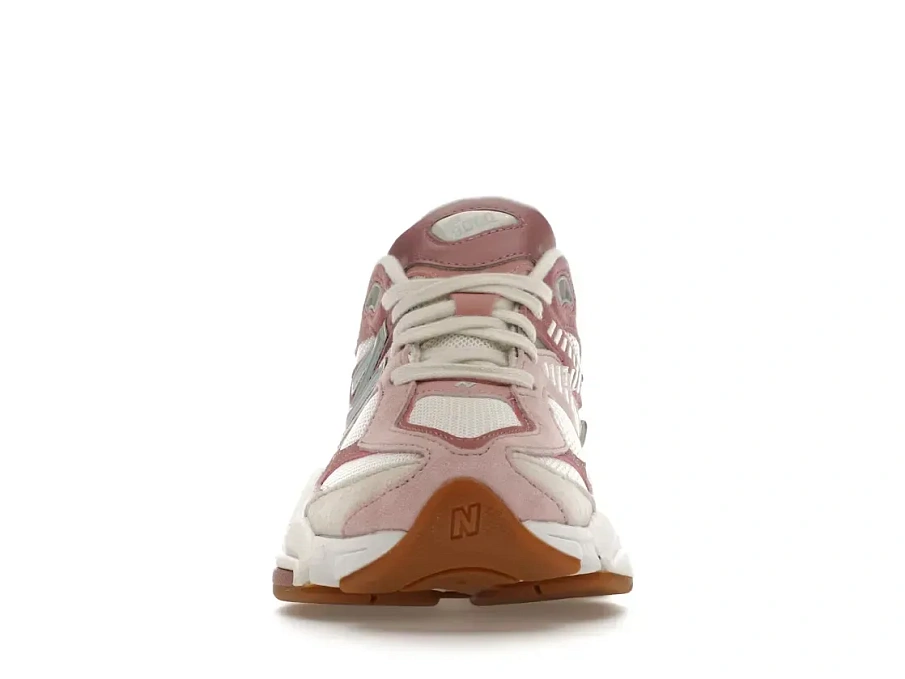 Фото № 2 с приближением к товару «‎New Balance 9060»