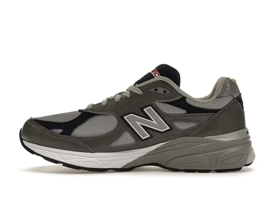 Фото № 3 с приближением к товару «‎New Balance 990v3»