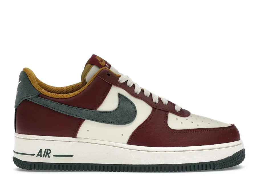 Фото № 1 с приближением к товару «‎Nike Air Force 1 Low '07 LV8»