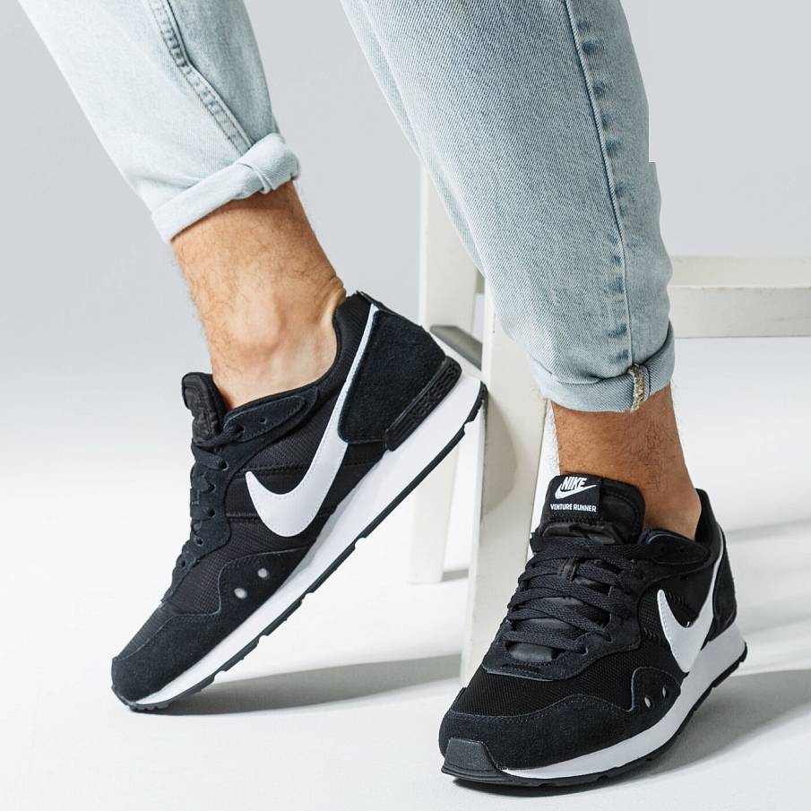 Фото № 2 с приближением к товару «‎Nike Venture Runner BlackWhite»
