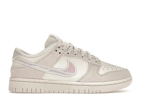 Фото № 1 с приближением к товару «‎Nike Dunk Low»