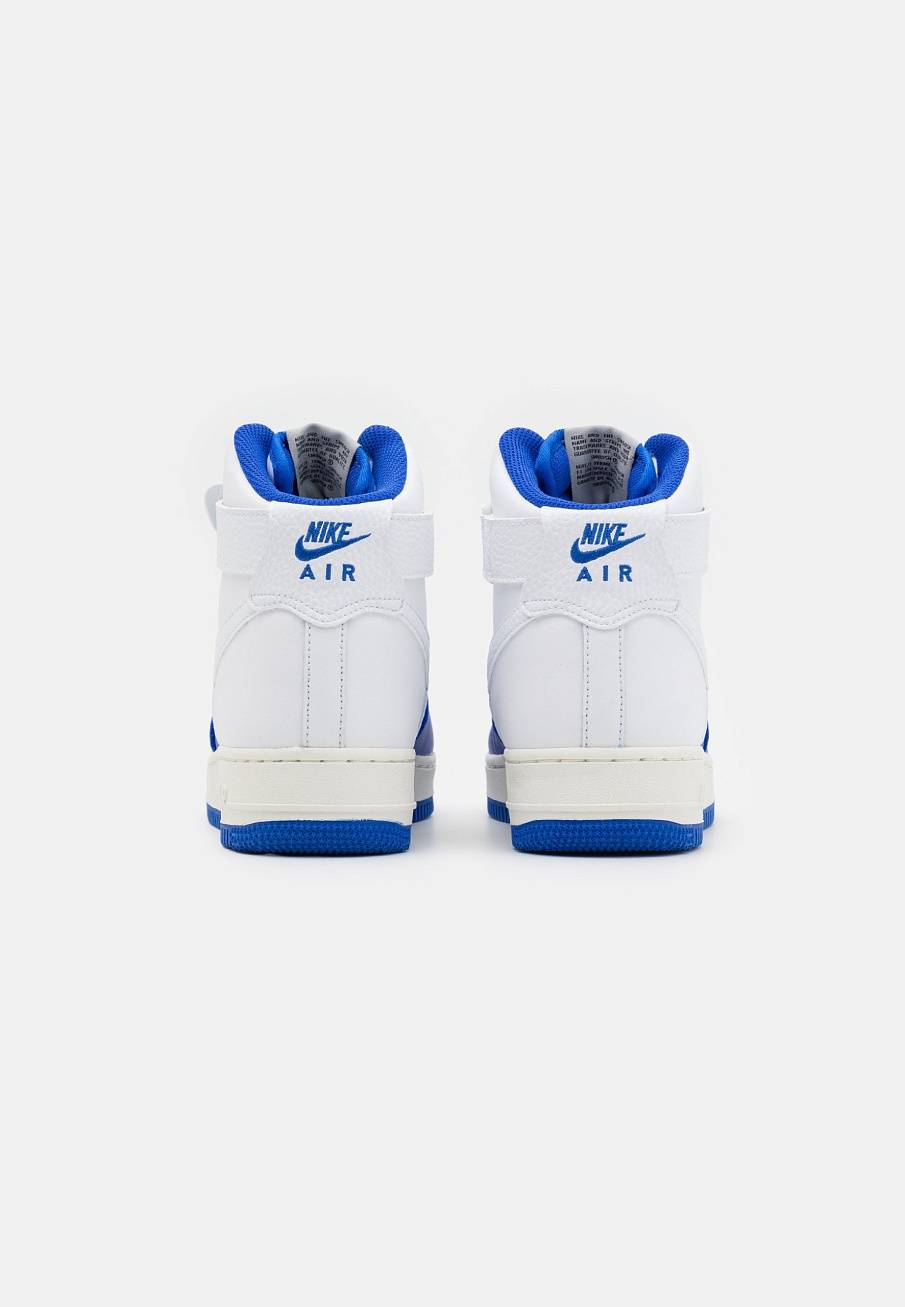 Фото № 3 с приближением к товару «‎Nike Air Force 1 ’07 »
