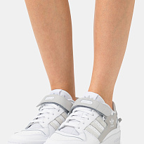 Фото № 2 с приближением к товару «‎Adidas Forum »