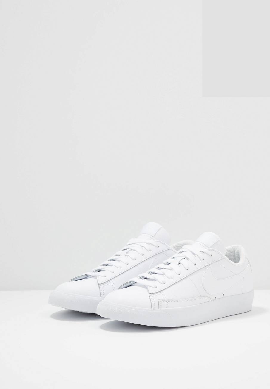 Фото № 5 с приближением к товару «‎Nike Blazer »