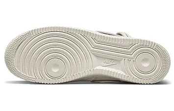 CDG x Nike Air Force 1 Mid White - 7