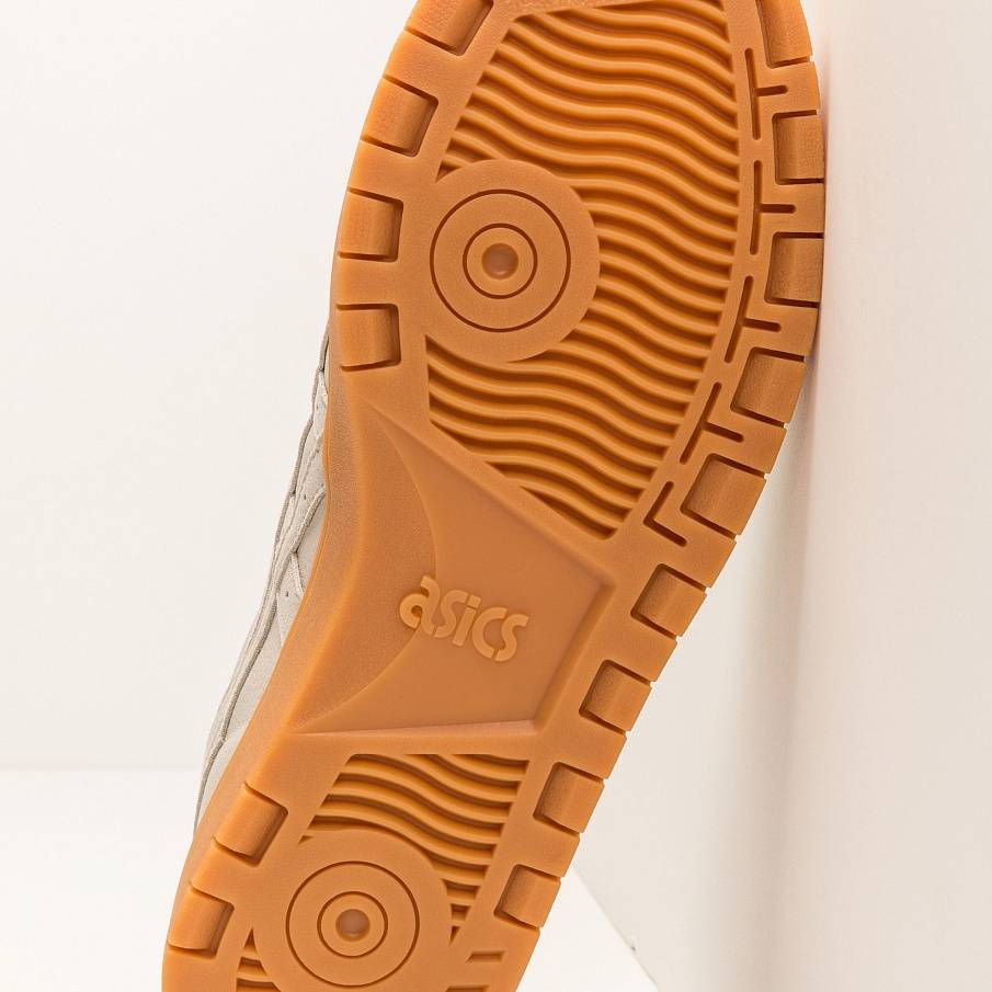 Фото № 3 с приближением к товару «‎Asics Japan S »
