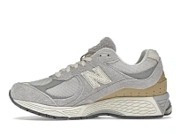 Фото № 3 с приближением к товару «‎New Balance 2002R»