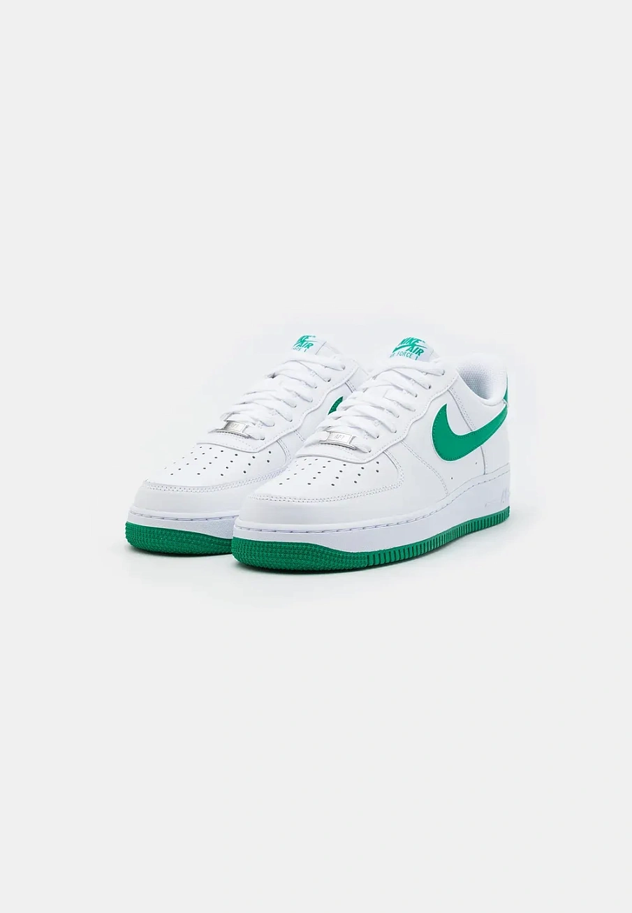 Фото № 2 с приближением к товару «‎AIR FORCE 1 '07»