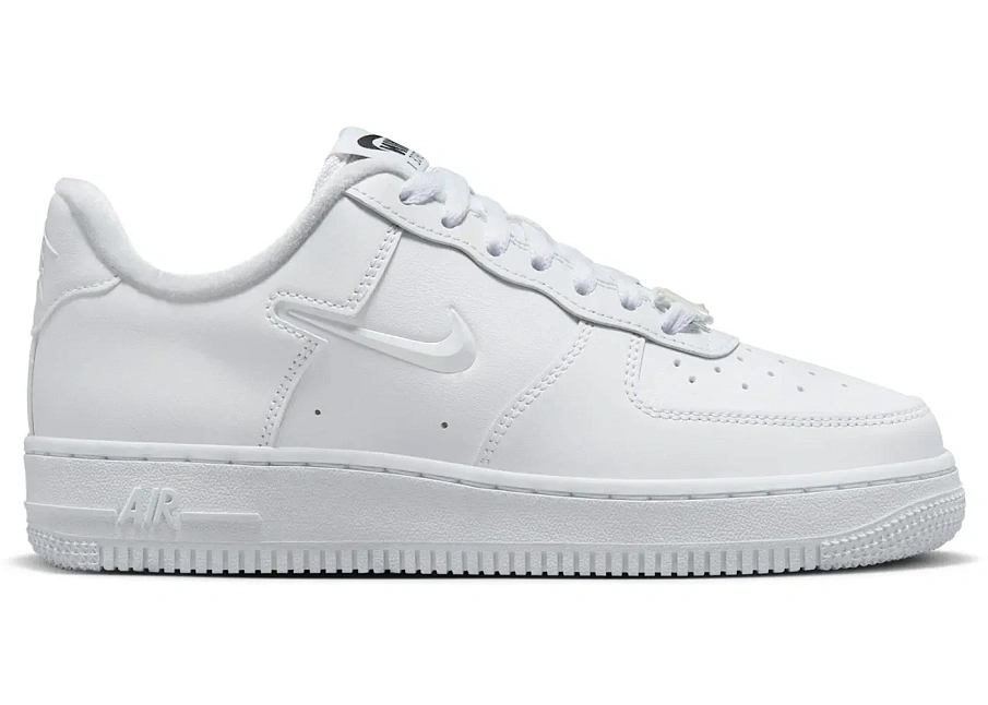 Фото № 1 с приближением к товару «‎Nike Air Force 1 Low '07 SE Just Do It Triple White »