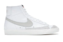 Фото № 1 с приближением к товару «‎Nike Blazer Mid '77 Vintage White»