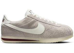 Nike Cortez SE Suede