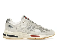 Фото № 1 с приближением к товару «‎New Balance 991v2»