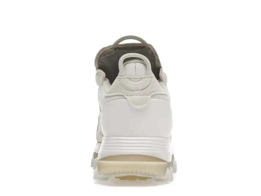 Фото № 4 с приближением к товару «‎Reebok Classic Leather»