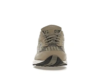Фото № 2 с приближением к товару «‎New Balance 991»