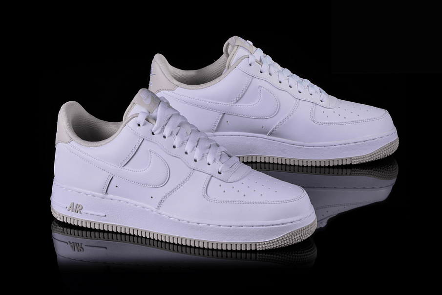 Фото № 3 с приближением к товару «‎Nike Air Force 1 Low 'White Light Bone'»