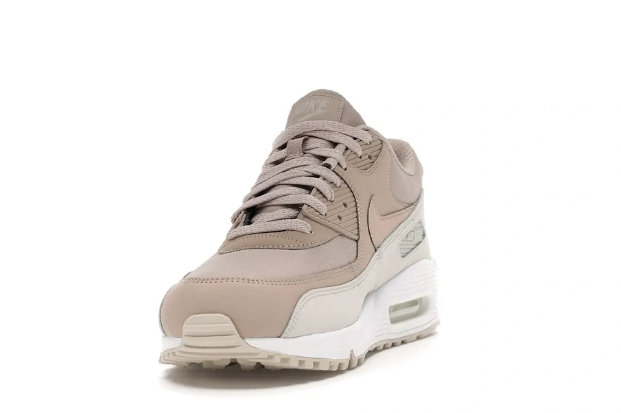 Фото № 4 с приближением к товару «‎Nike Air Max 90 Desert Sand White»