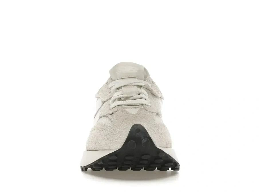 Фото № 2 с приближением к товару «‎New Balance 327»