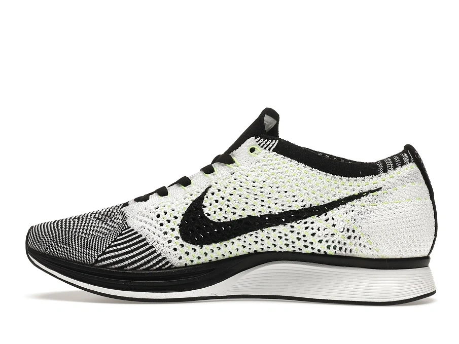 Фото № 5 с приближением к товару «‎Nike Flyknit Racer Black White Volt»
