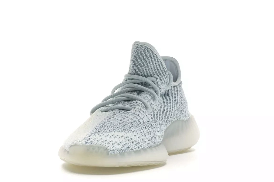 Фото № 2 с приближением к товару «‎adidas Yeezy Boost 350 V2 Cloud White (Reflective)»