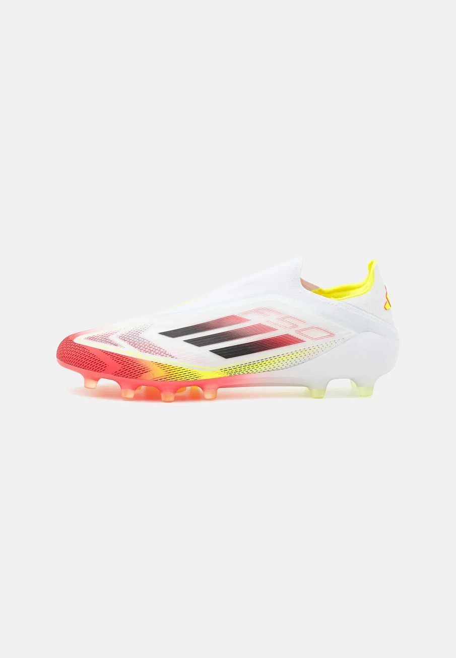 Фото № 1 с приближением к товару «‎F50 ELITE LACELESS ARTIFICIAL GRASS»