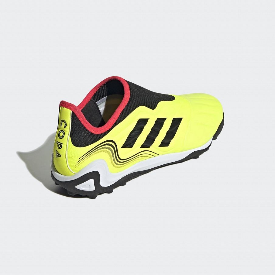 Фото № 4 с приближением к товару «‎Adidas Copa Sense »