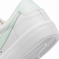 Фото № 5 с приближением к товару «‎Nike Blazer ’77 »