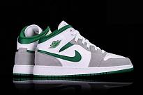 Фото № 2 с приближением к товару «‎Nike Air Jordan 1 Retro Gs Grey Pine»