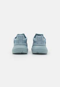 Фото № 3 с приближением к товару «‎Adidas Swift 22 »