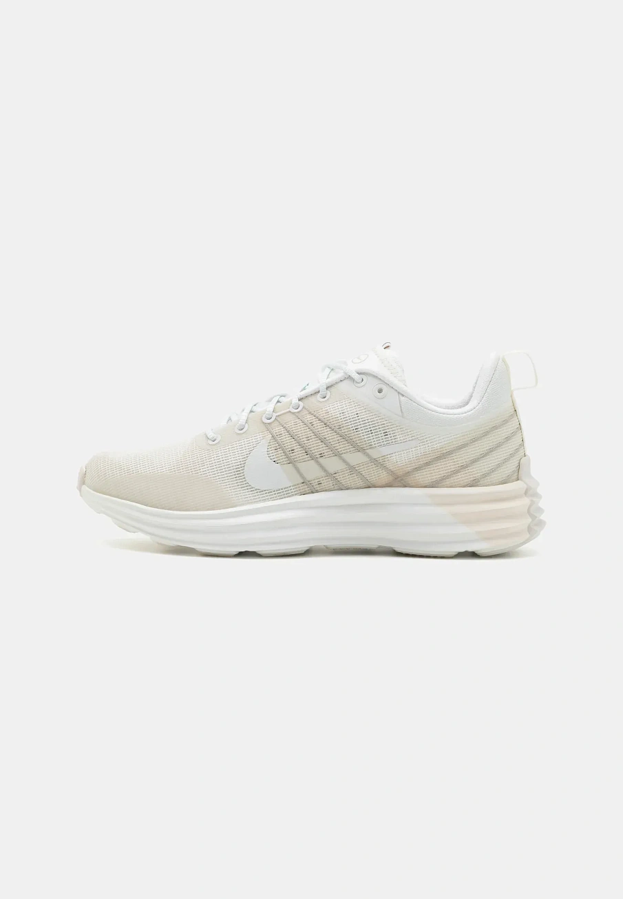Фото № 1 с приближением к товару «‎LUNAR ROAM UNISEX»