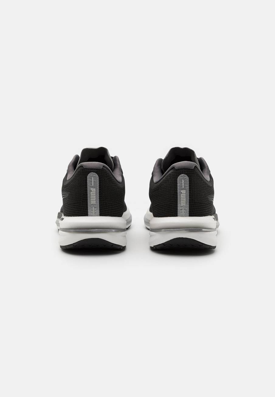 Фото № 3 с приближением к товару «‎Puma Velocity Nitro»