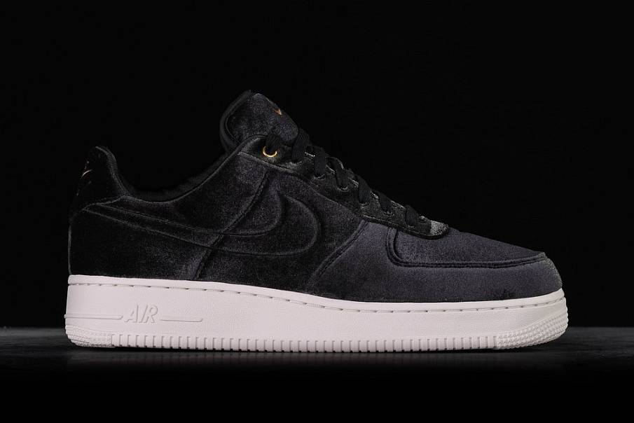 Фото № 2 с приближением к товару «‎Nike Air Force 1 ’07 Prm 3 »