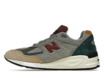 Фото № 3 с приближением к товару «‎New Balance 990v2»