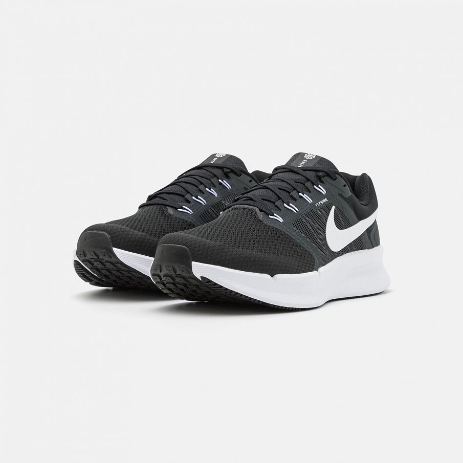 Фото № 2 с приближением к товару «‎Nike Swift 3»