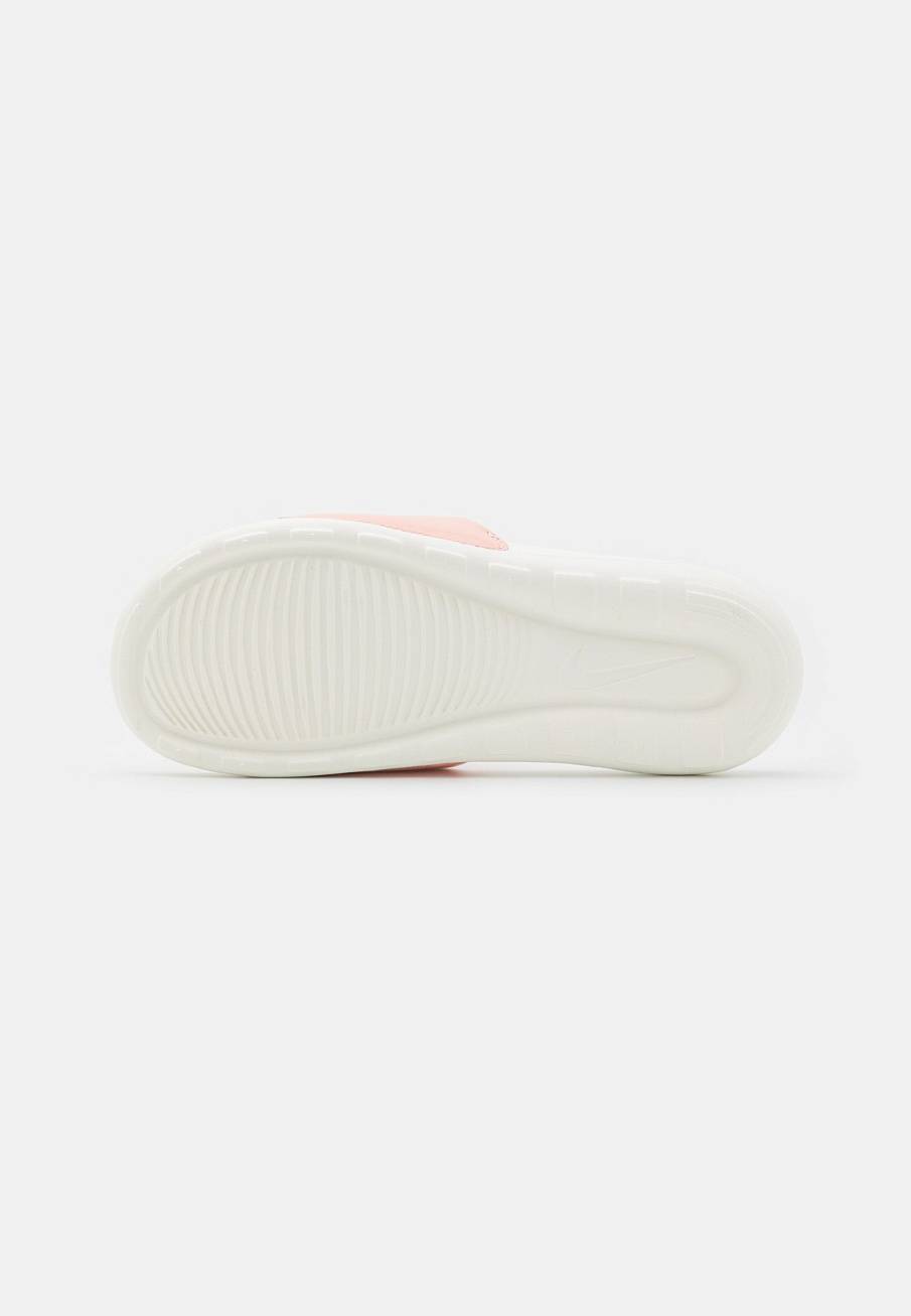 Фото № 4 с приближением к товару «‎Nike Victori One Slide»