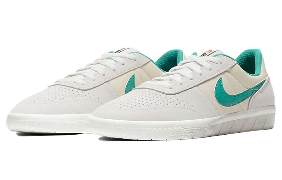 Фото № 3 с приближением к товару «‎Nike Team Classic SB 'Photon Dust Green'»