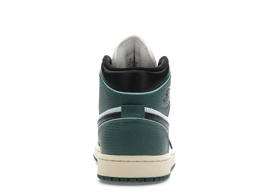 Фото № 4 с приближением к товару «‎Jordan 1 Mid SE»