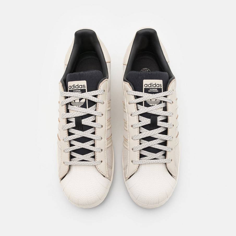 Фото № 4 с приближением к товару «‎Adidas Superstar »