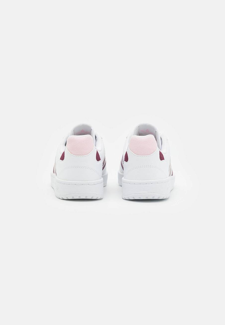 Фото № 4 с приближением к товару «‎Adidas Ny 90 Stripes »