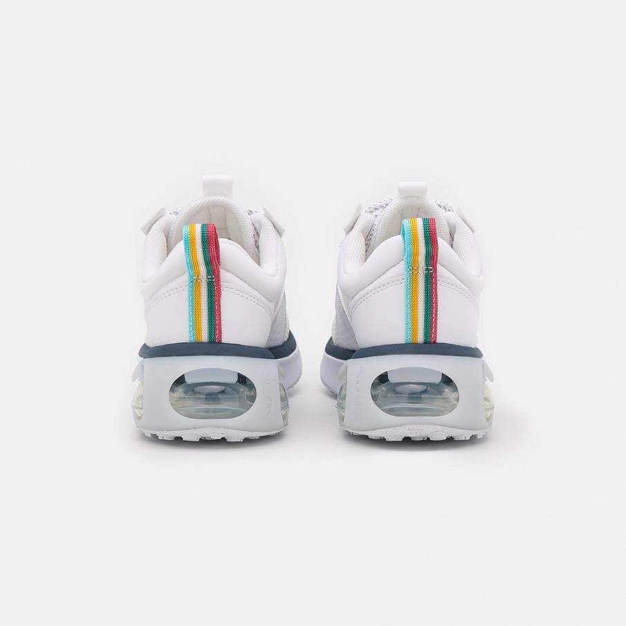 Фото № 4 с приближением к товару «‎Nike Air Max 2021 »