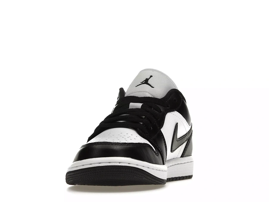 Фото № 4 с приближением к товару «‎Jordan 1 Low Panda (2023) »