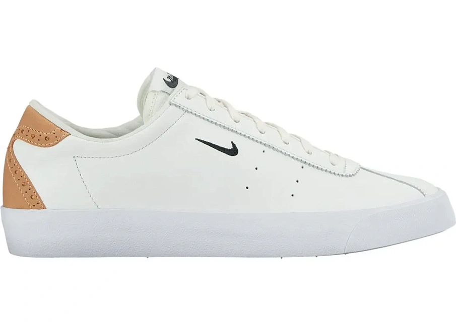 Фото № 1 с приближением к товару «‎Nike Match Classic Suede Summit White Black»