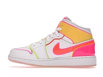 Фото № 5 с приближением к товару «‎Jordan 1 Mid Edge Glow »