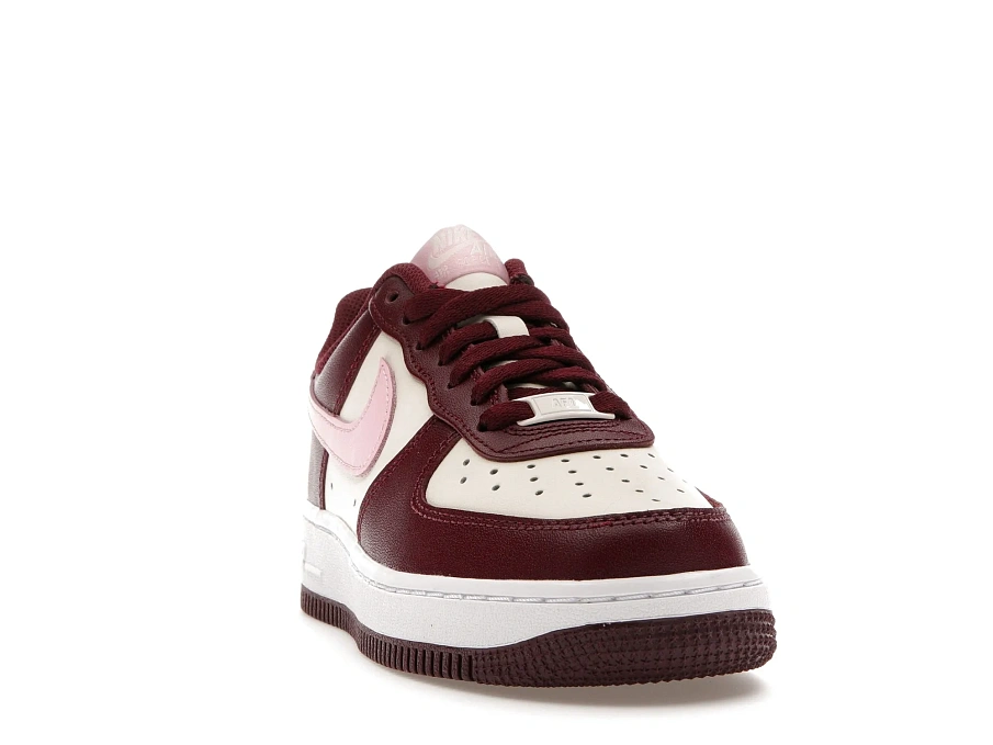 Фото № 4 с приближением к товару «‎Nike Air Force 1 Low 07 Valentine’s Day (2023)»