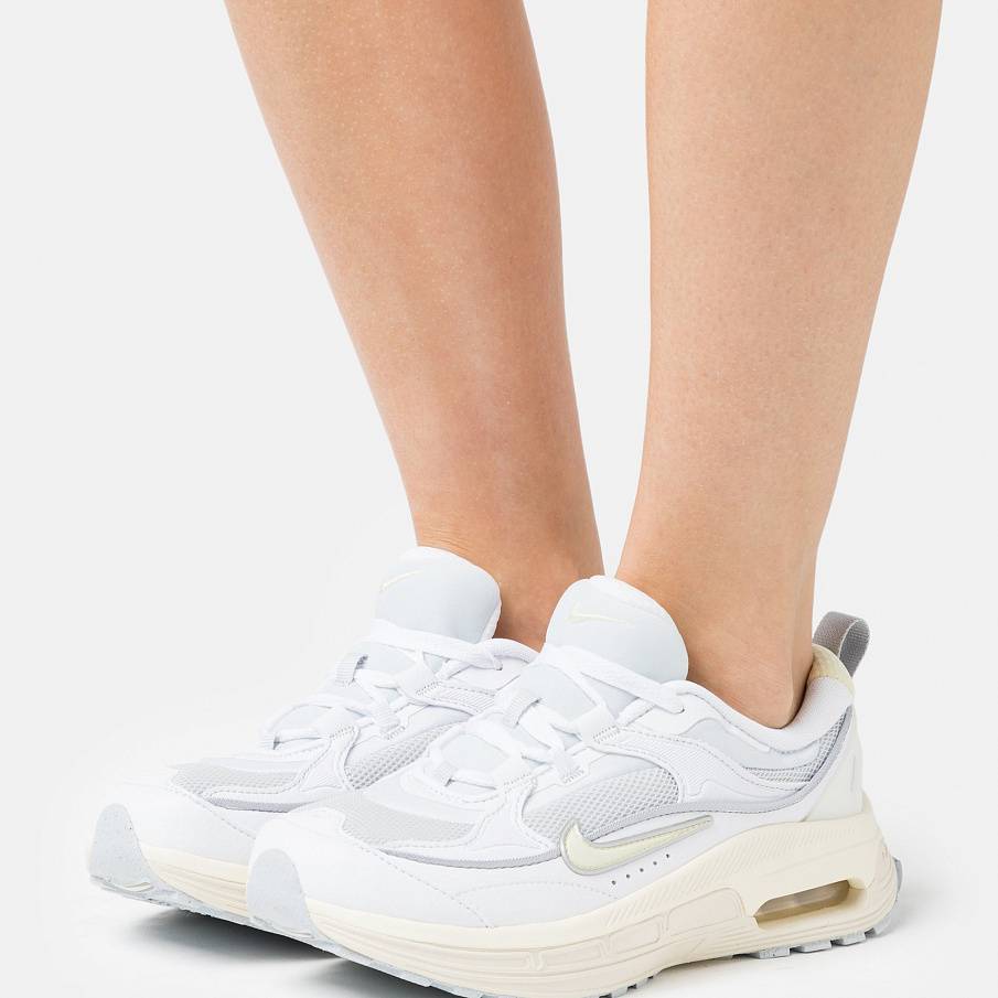 Фото № 2 с приближением к товару «‎Nike Wmns Air Max Bliss »